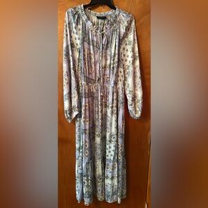 Elegant Blue Paisley Patterned Maxi Dress